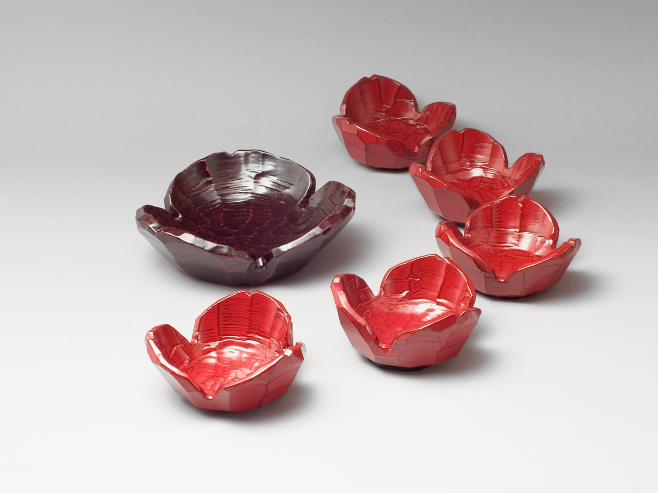 溜塗割山椒盛鉢